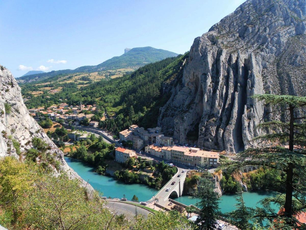 Holiday House Nearby The Lac De Castillon Castellane Bagian luar foto